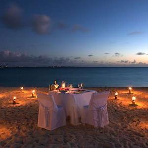 Romantic Dinnner for 2 on the Beach