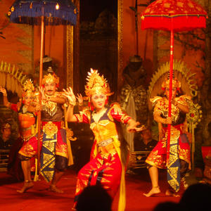 Traditional Indonesian Dance Show
